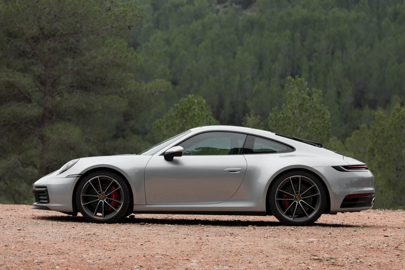 Illustration for article titled The 2020 Porsche 911 Is Truly a GT Car That Can Do It All